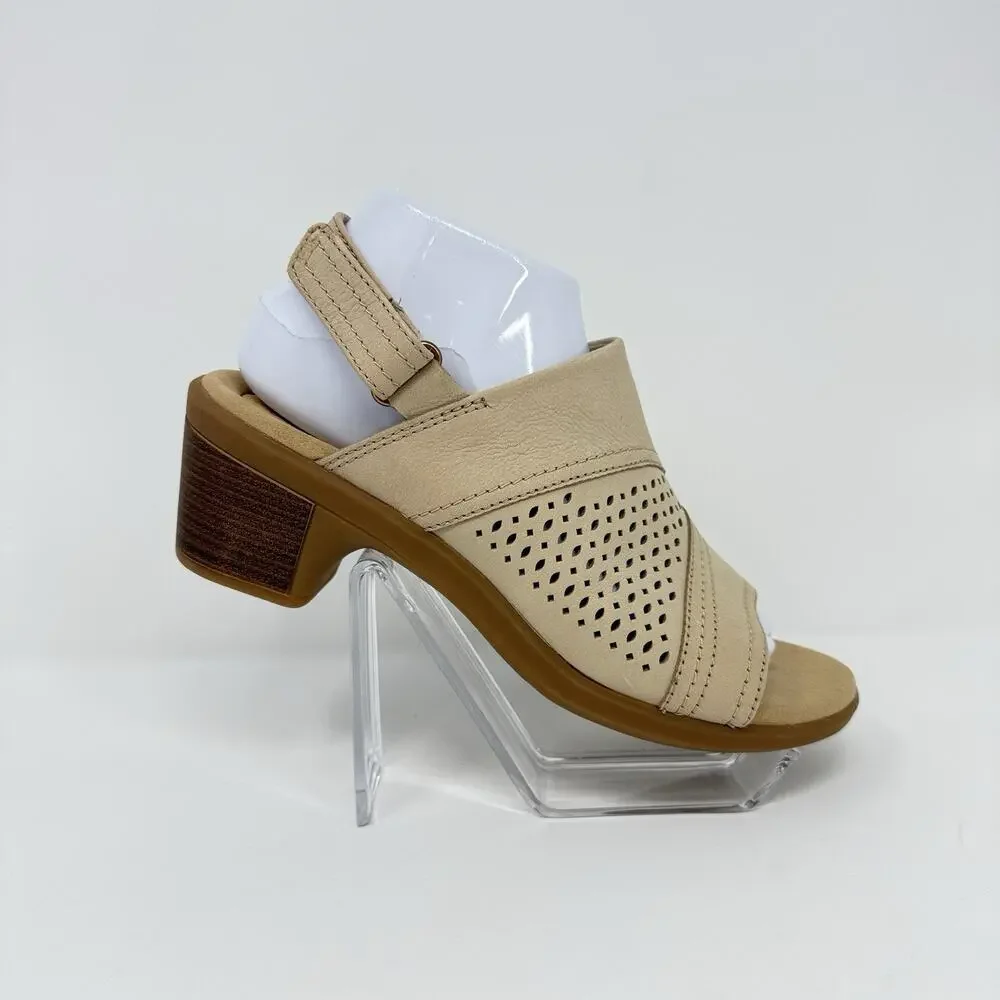 Clarks Emily2 Mist Women’s 8.5 M Sand Nubuck Block Heel Slingback Sandals New